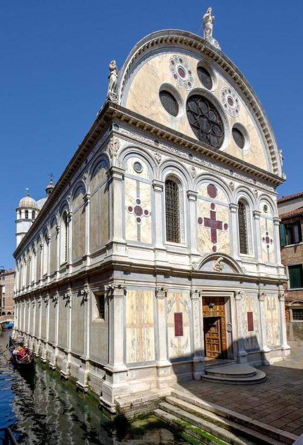 Ca' Della Carita' Apartment Venice Luaran gambar