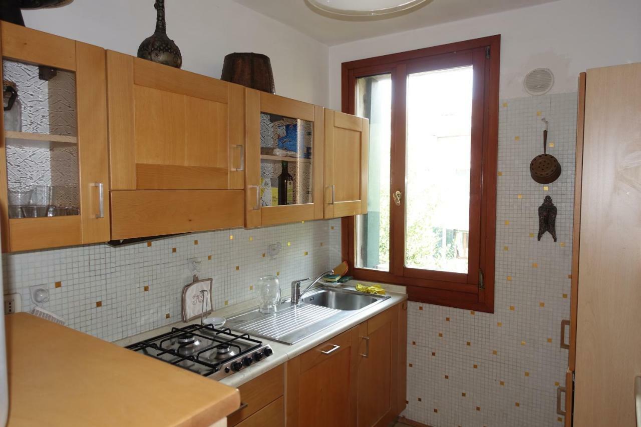 Ca' Della Carita' Apartment Venice Luaran gambar